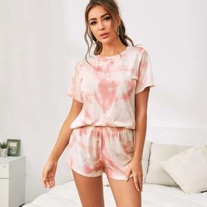 Women pajama set by Alternative is in excellent condition. Medium / Large